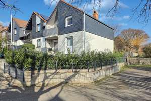 Modernisiertes Massivhaus mit offenem Wohnbereich, Garten und Garage – Die vollständige Adresse der Immobilie erhältst du vom Anbieter., 61267 Neu-Anspach – Vorschaubild 3
