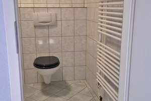 Helle 2-Zimmer Wohnung im EG – Die vollständige Adresse der Immobilie erhältst du vom Anbieter., 25712 Burg (Dithmarschen) – Vorschaubild 2