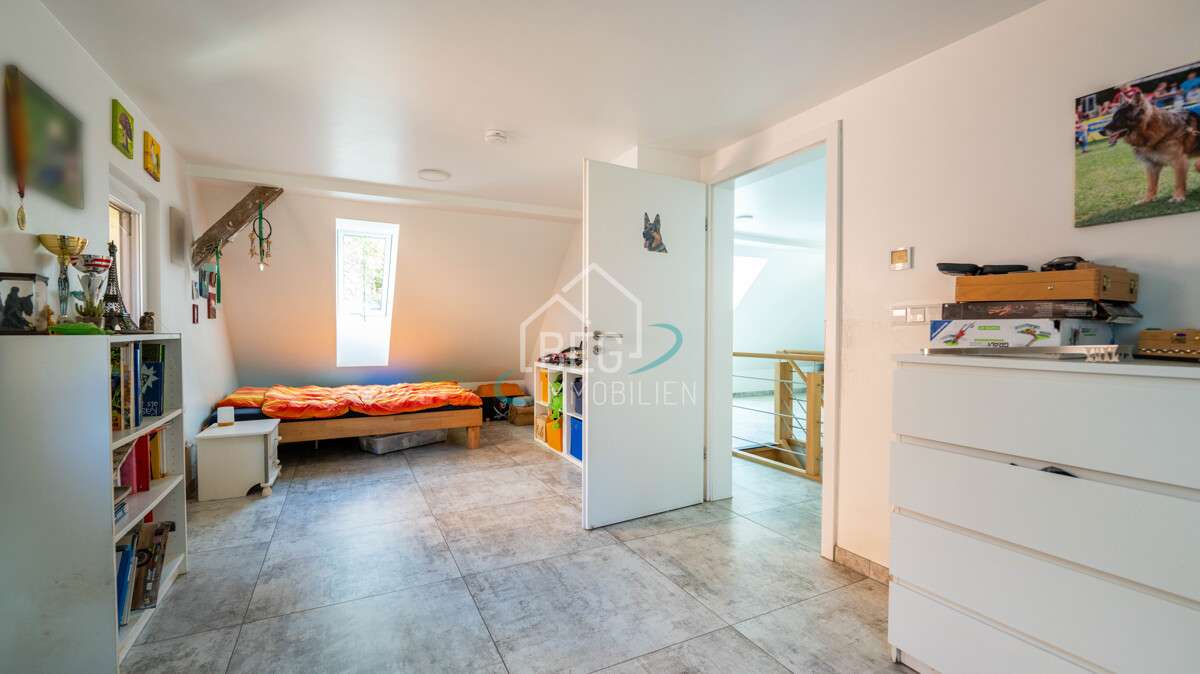 Immobilie in Fichtenberg - Kernsaniertes Wohnen: viel Platz, viel Komfort, viel Grün - Bild 10