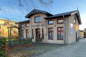CHARAKTERHAUS MIT SEPARATEM KUTSCHERHAUS – Die vollständige Adresse der Immobilie erhältst du vom Anbieter., 24601 Wankendorf – Vorschaubild 1