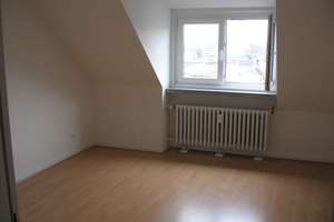 Schöne 3 - Z.-DG.- Wohnung, 84 m2 plus Speicher , D.- Derendorf – Rather Str. 5, 40476 Derendorf, Düsseldorf – Vorschaubild 18