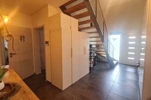 Stilvolles Einfamilienhaus mit Photovoltaikanlage und Doppelgarage in Bitburg! – Die vollständige Adresse der Immobilie erhältst du vom Anbieter., 54634 Bitburg – Vorschaubild 4