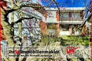 Gebäudekomplex Wohnhaus und Arztpraxis: Großzügige Residenz oder Steuersparmodell für Pflegebetriebe – Die vollständige Adresse der Immobilie erhältst du vom Anbieter., 68309 Käfertal, Mannheim – Vorschaubild 2