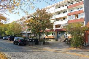 Erste eigene Wohnung? – Augustenstr. 29, 6842 Innerstädtischer Bereich Süd, Dessau-Roßlau – Vorschaubild 1