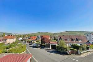 Charmante Doppelhaushälfte in bester Lage von Heidingsfeld – Garten, Balkon & Fernblick – Die vollständige Adresse der Immobilie erhältst du vom Anbieter., 97084 Heidingsfeld, Würzburg – Vorschaubild 10
