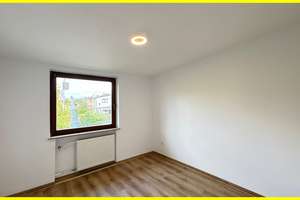 Kernsaniertes 6 Zimmer Reihenmittelhaus mit 2 Bädern Garten Terrasse&Garage in Toplage von Erlangen – Die vollständige Adresse der Immobilie erhältst du vom Anbieter., 91058 Bachfeld, Erlangen – Vorschaubild 9