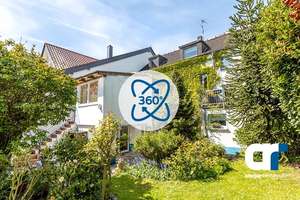 Großzügiges Mehrgenerationenhaus mit Traumgarten in Duisburg-Röttgersbach