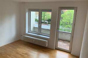 2-Zimmer-Wohnung mit zwei Balkonen - zentral & ruhig gelegen!