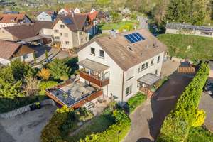 IMMORath.de - Zweifamilienhaus mit viel Platz & Garten – Die vollständige Adresse der Immobilie erhältst du vom Anbieter., 79235 Vogtsburg im Kaiserstuhl – Vorschaubild 1