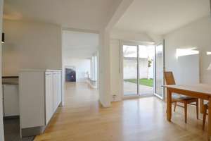 Großes ATRIUMHAUS - Reihenhaus in schöner Lage von Gerlingen – Die vollständige Adresse der Immobilie erhältst du vom Anbieter., 70839 Gerlingen – Vorschaubild 6