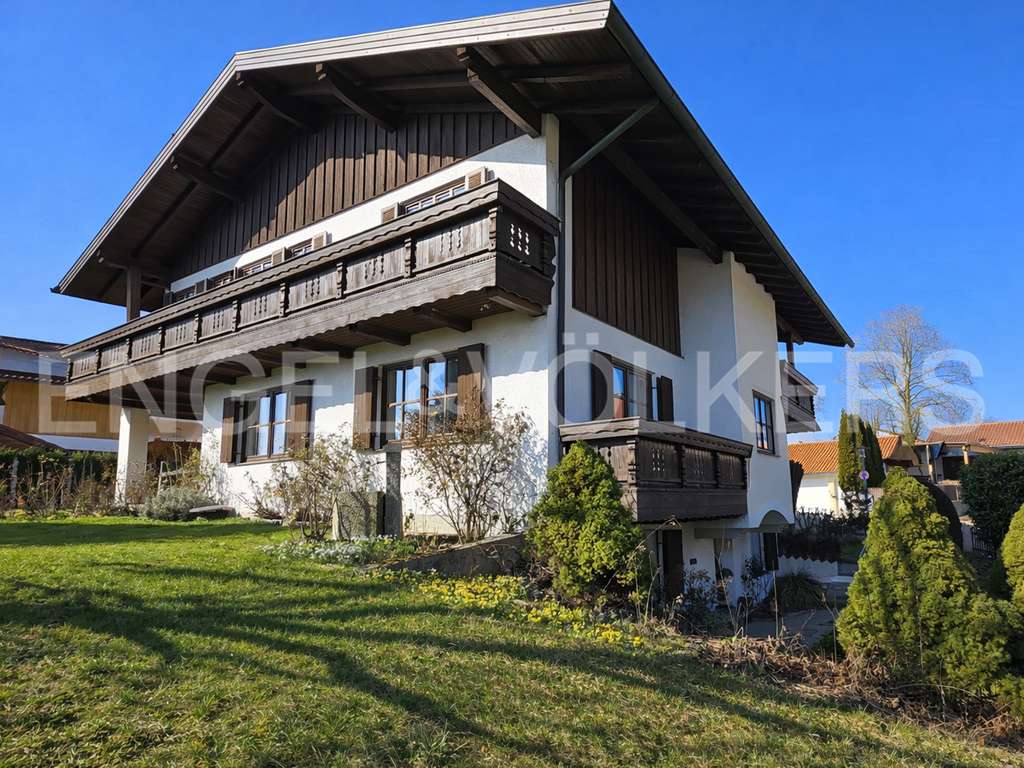 Immobilie in Kastl - Landhausvilla mit Charakter – viel Raum für neue Lebenskonzepte mit schöner Einliegerwohnung - Bild 0