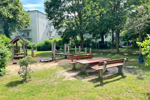 Charmante 3-Zimmer-Altbauwohnung mit zwei Balkonen und großem Gemeinschaftsgarten in Prenzlauer Berg – Die vollständige Adresse der Immobilie erhältst du vom Anbieter., 10407 Prenzlauer Berg, Berlin – Vorschaubild 15