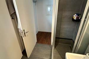 Moderne, stilistische 2 Zi. Whg. mit Mobiliar zu vermieten! – Mintropstraße 9, 40215 Friedrichstadt, Düsseldorf – Vorschaubild 9