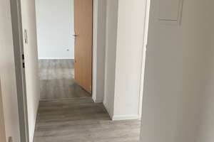 Großzügige 4-Zimmer-Wohnung im 1. OG – ideal für Familien oder WG – Genzstraße 12, 47226 Rheinhausen-Mitte, Duisburg – Vorschaubild 2