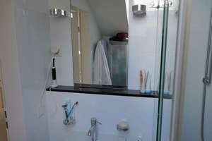 Bestlage Düsseldorf-Benrath, moderne 3-Zimmer DG-Mais.-Whg. mit Rheinblick – 40597 Benrath, Düsseldorf – Vorschaubild 7