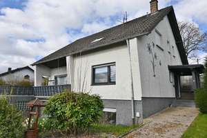 **Wohnhaus mit Doppelgarage und Garten im Grünen mit viel Platz** – Die vollständige Adresse der Immobilie erhältst du vom Anbieter., 54597 Burbach – Vorschaubild 3