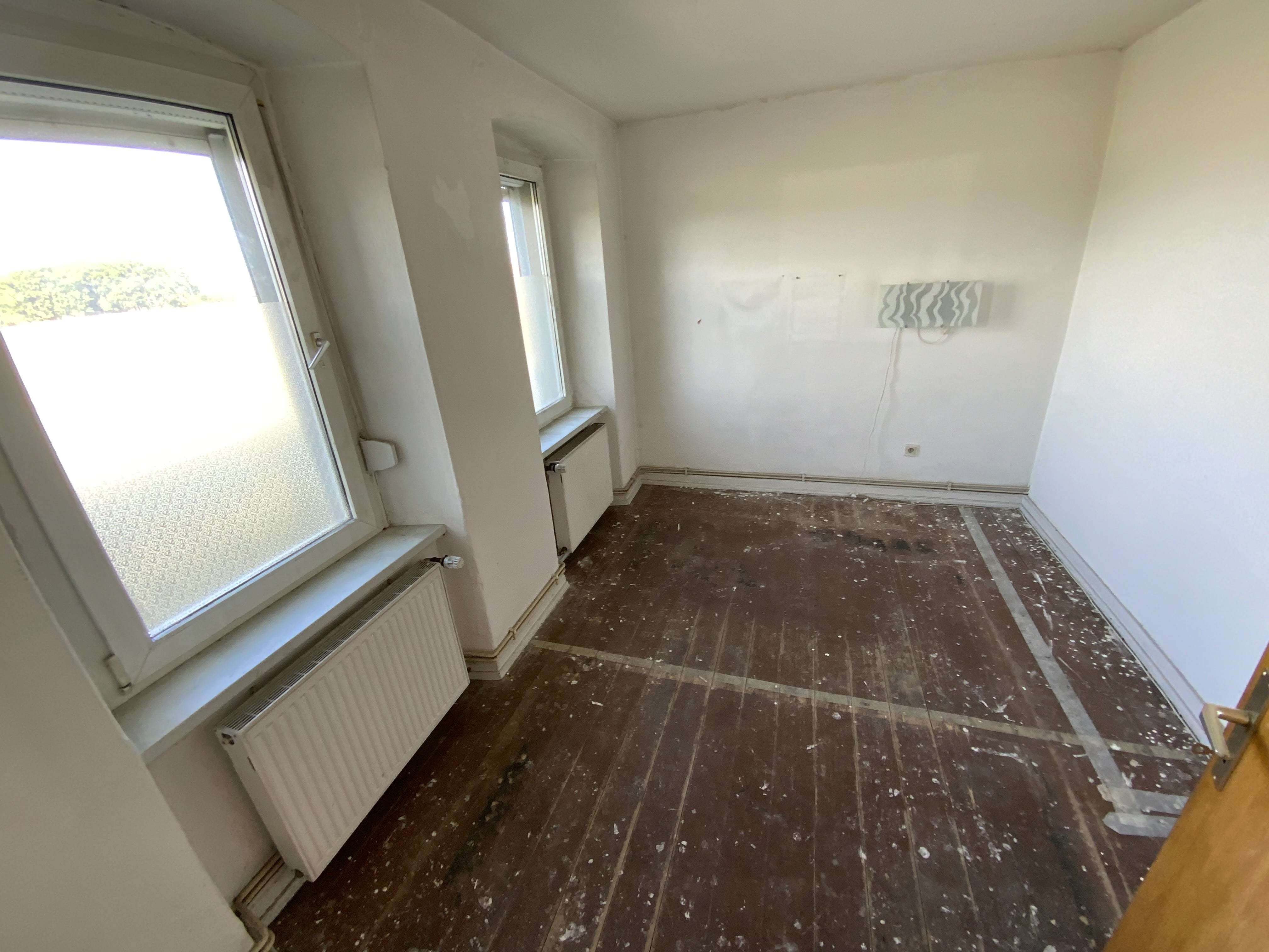 Immobilie in Lage - Sanierungsobjekt mit Charme und Potential



 - Bild 4