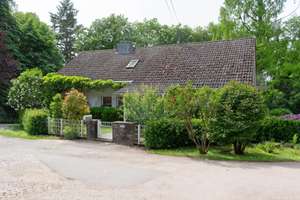 Trier-Feyen - Großzügiges freistehendes Wohnhaus in  individueller Lage mit viel Grün – Die vollständige Adresse der Immobilie erhältst du vom Anbieter., 54294 Feyen/Weismark, Trier – Vorschaubild 17