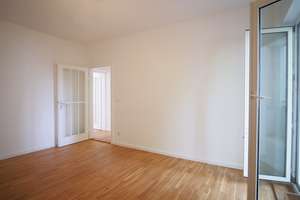 Charmante 3-Zimmer Wohnung  – gepflegte Anlage & modernisiertes Gebäude – Die vollständige Adresse der Immobilie erhältst du vom Anbieter., 10365 Lichtenberg (Ortsteil), Berlin – Vorschaubild 2