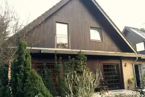 freistehendes Einfamilienhaus (inkl. EBK) auf ruhigem Sonnengrundstück – Berlin – Vorschaubild 2