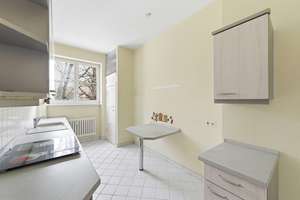 Bezugsfreie 2,5 Zimmer mit Balkon in denkmalgeschütztem Ensemble – Die vollständige Adresse der Immobilie erhältst du vom Anbieter., 12159 Schöneberg, Berlin – Vorschaubild 3