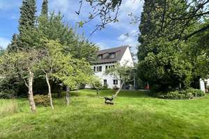 Platz für die Familie und Generationen!
Repräsentative Altbau-Villa erweitert mit großer  Wohnhalle – Die vollständige Adresse der Immobilie erhältst du vom Anbieter., 53127 Venusberg, Bonn – Vorschaubild 4