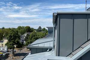 Bezugsfertig, 2-Zimmer-ETW im Dachgeschoß mit Terrasse im begehrten Wohnviertel Köln-Ehrenfeld! – Baadenberger Straße 4, 50825 Neuehrenfeld, Köln – Vorschaubild 14