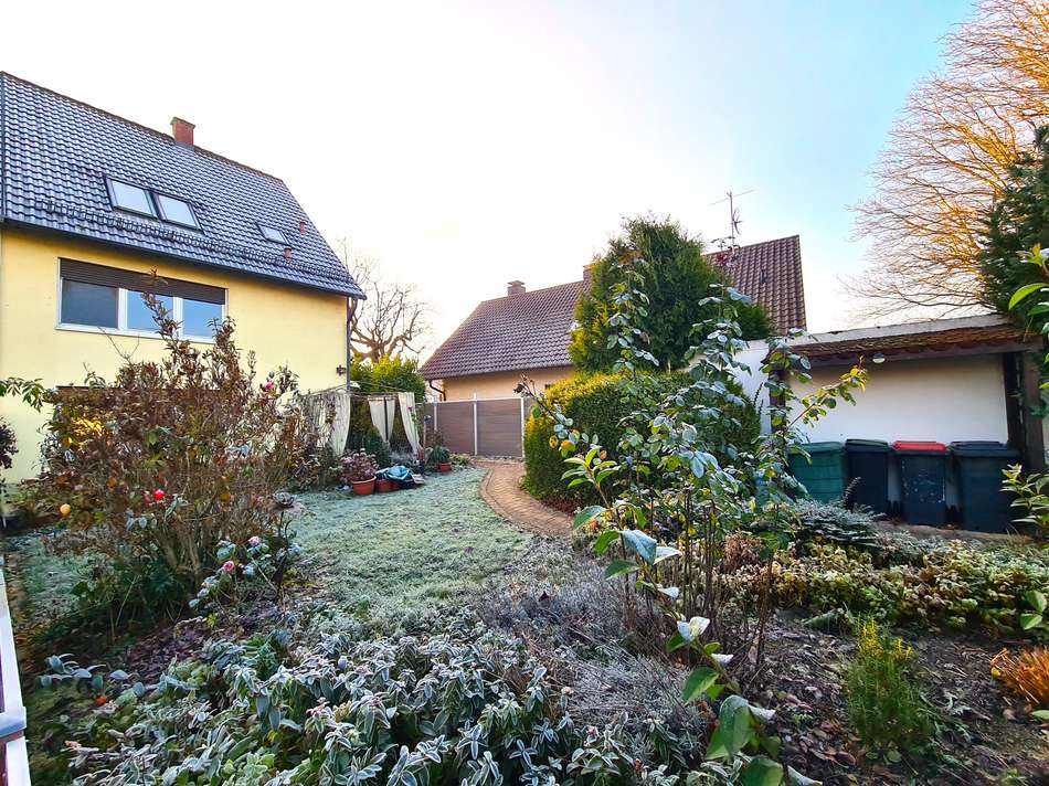 Gartenbereich vor dem Haus