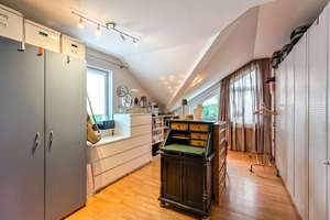 Modernes Wohnen mit Kamin, Pool und liebevoll angelegtem Garten – Sommerflor 2, 55129 Ebersheim, Mainz – Vorschaubild 8