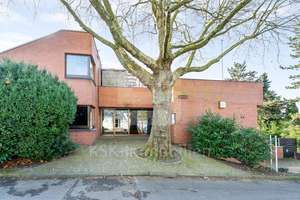 Architektenhaus in Bergisch Gladbach – Vielseitiges Potenzial für Wohnen und Arbeiten! – Die vollständige Adresse der Immobilie erhältst du vom Anbieter., 51429 Lückerath, Bergisch Gladbach – Vorschaubild 1