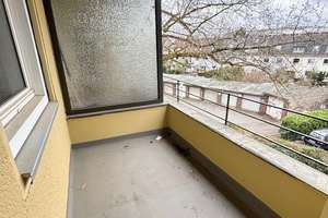 SCHMUCKSTÜCK!! Gemütliche 2-ZIMMERWOHNUNG MIT BALKON!! – Die vollständige Adresse der Immobilie erhältst du vom Anbieter., 53129 Kessenich, Bonn – Vorschaubild 2
