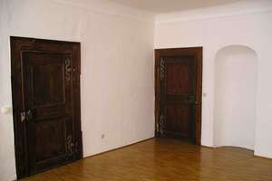 Charmante 2-Zi.-Altbauwohnung mit Einbauküche in Altstadt – perfekt für junges Paar – Obere Bachgasse 12, 93047 Innenstadt, Regensburg – Vorschaubild 4