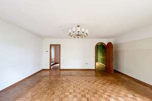Bierstadt: Bezaubernder Bungalow! Wiesbadens Top-Lage! 5 Zi, Garage, StPl., Garten, voll unterk.! – Die vollständige Adresse der Immobilie erhältst du vom Anbieter., 65191 Bierstadt, Wiesbaden – Vorschaubild 8
