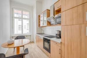 Stilvoller Gründerzeit-Altbau mit Balkon im Güntzelkiez – Die vollständige Adresse der Immobilie erhältst du vom Anbieter., 10717 Wilmersdorf, Berlin – Vorschaubild 3