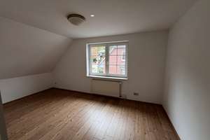 Doppelhaushälfte mit Garage in Potsdam-Eiche – Die vollständige Adresse der Immobilie erhältst du vom Anbieter., 14469 Eiche, Potsdam – Vorschaubild 9