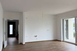 Neue 2-Zimmer-Mietwohnung mit Terrasse – Die vollständige Adresse der Immobilie erhältst du vom Anbieter., 92699 Irchenrieth – Vorschaubild 2