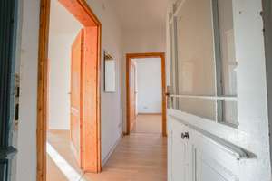 Charmante 4-Zimmer-Dachgeschosswohnung mit Spitzboden und ca. 105 m² Wohnfläche in Nürnberg-Gostenho – Die vollständige Adresse der Immobilie erhältst du vom Anbieter., 90429 Bärenschanze, Nürnberg – Vorschaubild 13