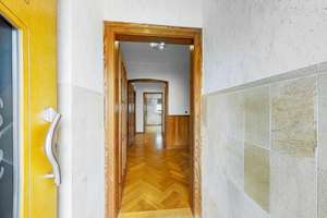 Traum-Garten mit Traumhaus - 182 m², 8 Zimmer auf 806 m² Grundstück zentral in Heubach – Die vollständige Adresse der Immobilie erhältst du vom Anbieter., 73540 Heubach – Vorschaubild 5