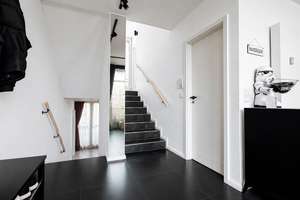 Hausgefühl inklusive: 4 Zimmer auf 3 Ebenen mit Balkon & Dachterrasse – Die vollständige Adresse der Immobilie erhältst du vom Anbieter., 30627 Misburg-Nord, Hannover – Vorschaubild 2