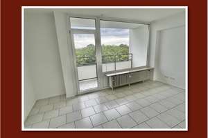Für Singles - Helle Wohnung mit Balkon und fantastischen Ausblick ins Grüne!