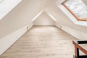 Zentrale Dachgeschosswohnung in Essen City – nur wenige Minuten zur Innenstadt – Steeler Str. 41, 45127 Stadtkern, Essen – Vorschaubild 2