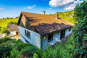 Einfamilienhaus in ruhiger Wohnlage mit Garten, Balkon, Terrasse und schöner Aussicht – Die vollständige Adresse der Immobilie erhältst du vom Anbieter., 77886 Lauf – Vorschaubild 5