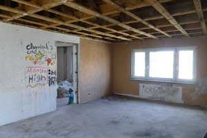 HANDWERKER AUFGEPASST! Doppelhaushälfte mit Einliegerwohnung und Garage – Ballenstedter Straße 24, 39218 Salzlandkreis – Vorschaubild 2