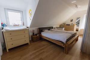 5-Raum-Maisonette-Wohnung mit Balkon und Einbauküche in Osnabrück – Die vollständige Adresse der Immobilie erhältst du vom Anbieter., 49088 Sonnenhügel, Osnabrück – Vorschaubild 7