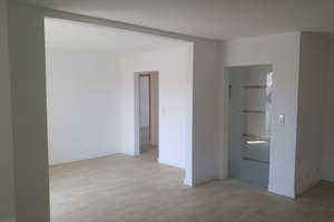 Attraktive 4-Zimmer-Wohnung mit Balkon in Koblenz-Güls – Kümperstraße 22, 56072 Güls, Koblenz – Vorschaubild 3