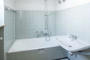 „Wohnen über den Dächern von München-Fürstenried“ – Helle 1-Zimmer-Wohnung mit Balkon und Fernblick – Allgäuer Straße 102, 81475 Fürstenried-West, München – Vorschaubild 7