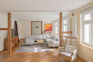 Bezugsfreie 3-Zimmer-Altbau-Wohnung in bester Mitte-Lage mit EBK – Kleine Hamburger Straße 24, 10115 Mitte (Ortsteil), Berlin – Vorschaubild 1