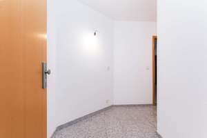 Bezugsfrei! Provisionsfrei! Frisch renovierte 2-Zimmer-DG-Wohnung gegenüber vom Schloss Sanssouci – Die vollständige Adresse der Immobilie erhältst du vom Anbieter., 14471 Brandenburger Vorstadt, Potsdam – Vorschaubild 3