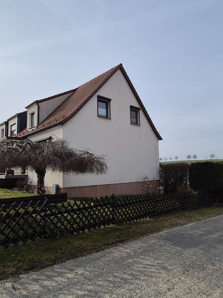 Immobilie in Ebersbach - Gepflegtes Einfamilienhaus mit 5,5 Zimmern und Garage in Ebersbach - Bild 3