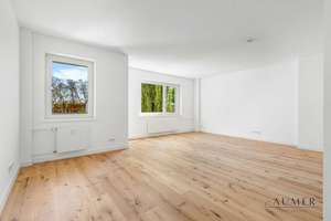 Lichtdurchflutete 2-Zimmer-Wohnung mit Südwest-Balkon zum Innenhof in Berlin-Mitte